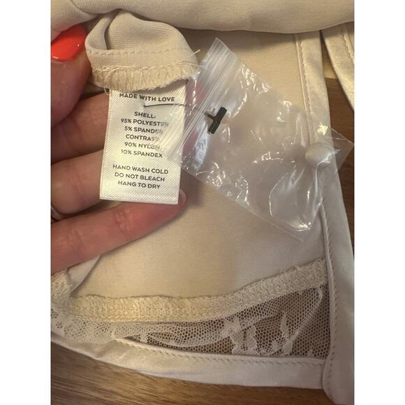 Lulus button front top cream women’s small - Picture 4 of 4